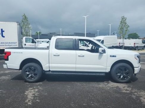 New 2025 Ford F150 Lightning Lariat image 4