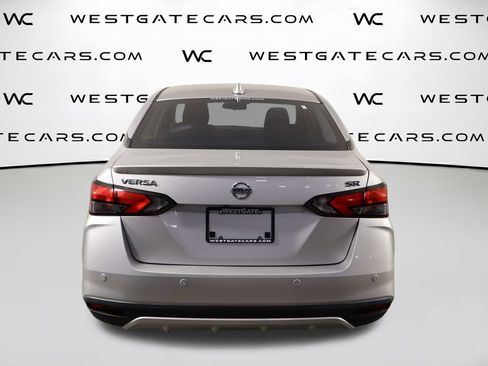 Used 2022 Nissan Versa SR w/ Convenience Package FWD image 4