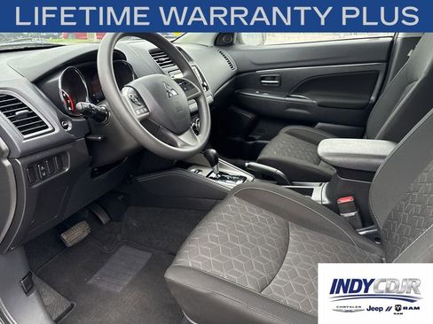 Used 2025 Mitsubishi Outlander Sport LE AWD/4WD image 7