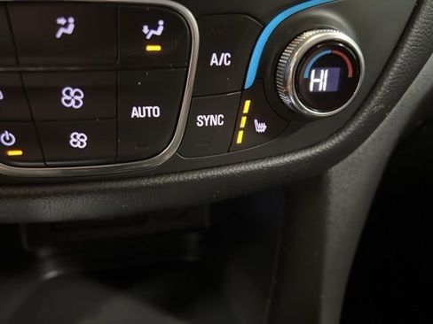 Used 2023 Chevrolet Equinox LT image 33