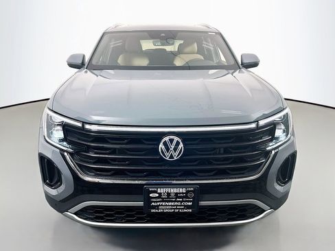 New 2026 Volkswagen Atlas Cross Sport SE AWD/4WD image 2