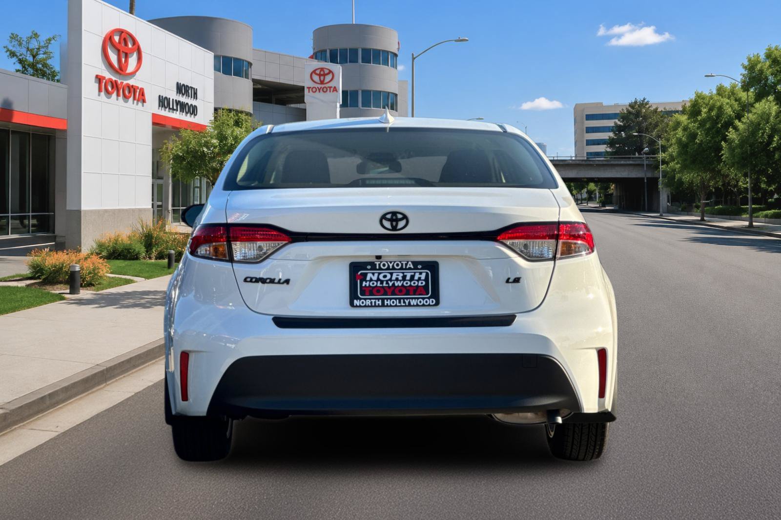 New 2027 Toyota Corolla LE FWD image 4