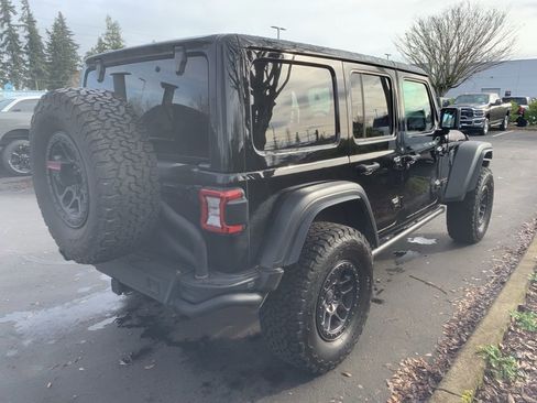 Used 2022 Jeep Wrangler Unlimited Rubicon image 4