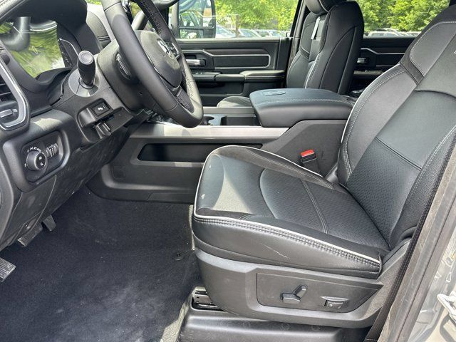 New 2026 RAM 3500 Laramie AWD/4WD image 9