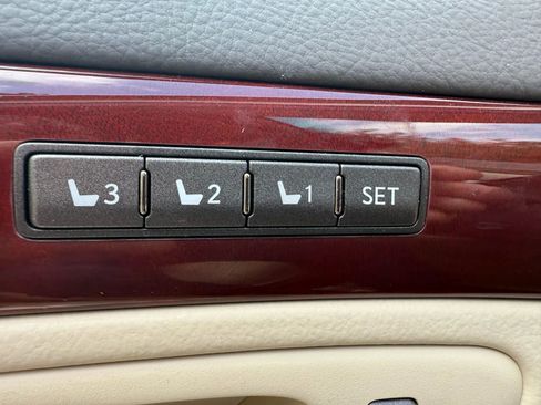 Used 2010 Lexus LS 460 image 21