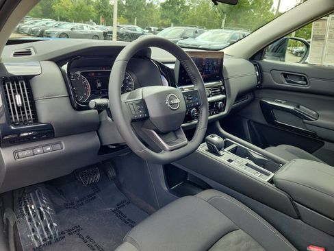 New 2026 Nissan Pathfinder SV FWD image 17