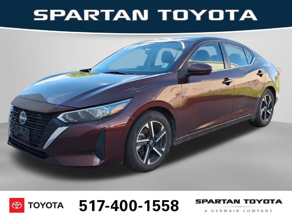 Used 2025 Nissan Sentra SV FWD image 1
