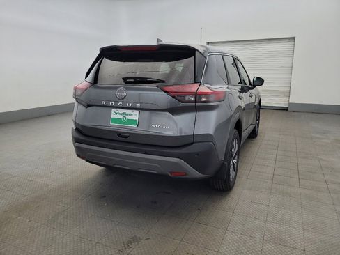 Used 2022 Nissan Rogue SV image 7