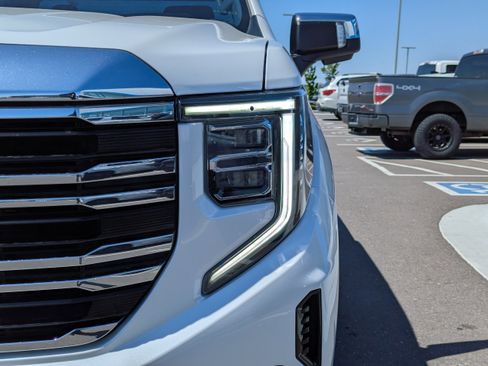 Certified 2022 GMC Sierra 1500 SLT w/ SLT Premium Package AWD/4WD image 45