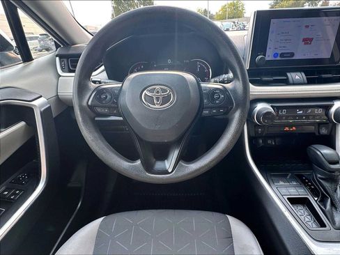 Used 2023 Toyota RAV4 XLE w/ Convenience Package FWD image 8