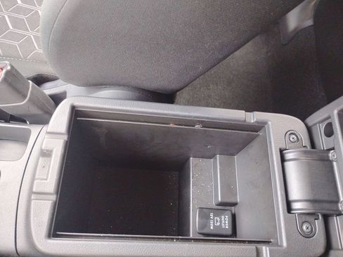 Used 2023 Mitsubishi Outlander Sport SE AWD/4WD image 38