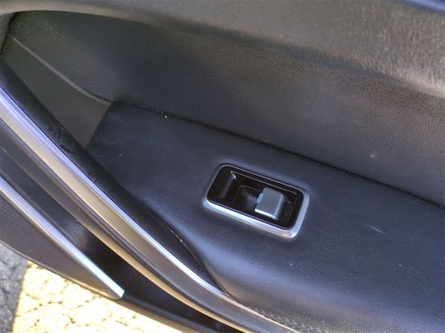 Used 2022 Jaguar F-PACE SVR image 30