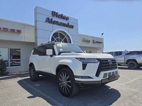 Used 2024 Lexus GX 550 w/ Accessory Package (2T) AWD/4WD image 1