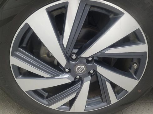 Used 2017 Nissan Murano Platinum w/ Platinum Technology Package FWD image 31
