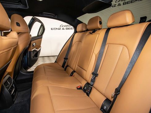 Used 2025 BMW 330i Sedan w/ Premium Package image 50