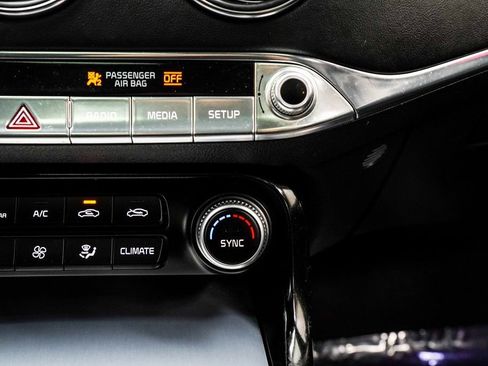 Used 2023 Kia Stinger GT2 RWD image 24