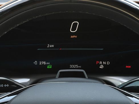 New 2026 Cadillac Vistiq Luxury image 11