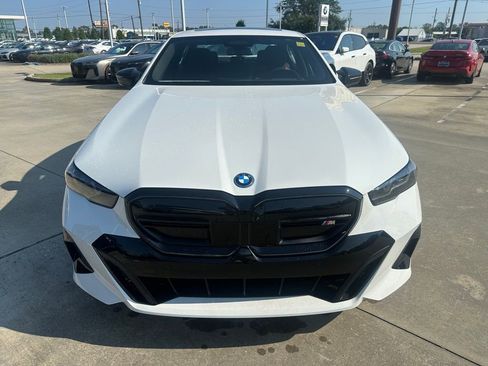 New 2025 BMW i5 M60 w/ Premium Package AWD/4WD image 2