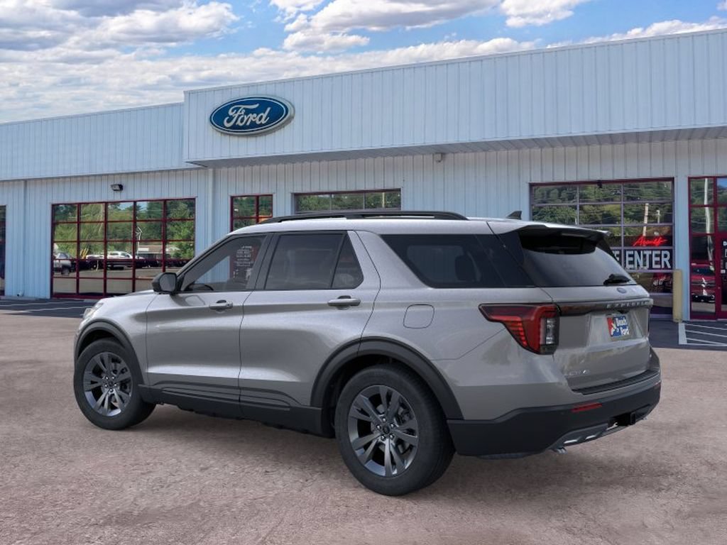 Used 2026 Ford Explorer Active w/ Active Comfort Package AWD/4WD image 4