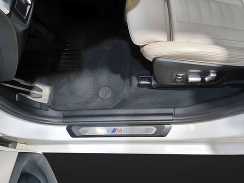 Used 2023 BMW X4 xDrive30i AWD/4WD image 13