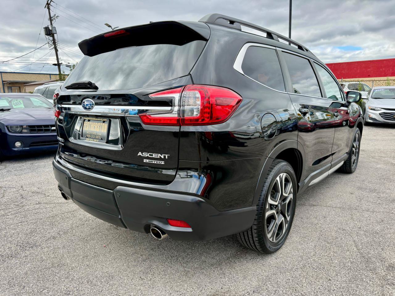 Used 2023 Subaru Ascent Limited AWD/4WD image 9