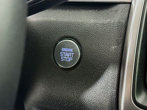 Used 2023 Kia Sorento S image 20