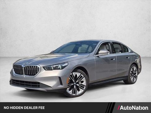 Used 2026 BMW 540i xDrive AWD/4WD image 1