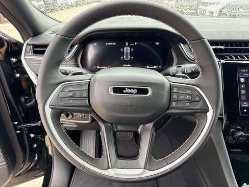 New 2025 Jeep Grand Cherokee Altitude RWD image 16
