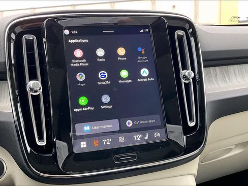 New 2026 Volvo XC40 B5 Plus w/ Protection Package Premier image 21