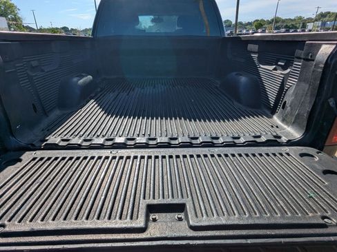 Used 2009 Chevrolet Silverado 1500 LT w/ Power Pack Plus AWD/4WD image 9