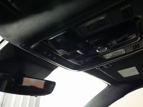 Used 2026 Cadillac Escalade ESV V image 41