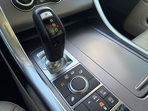 Used 2017 Land Rover Range Rover Sport HSE image 21