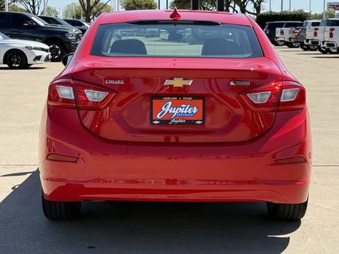 Used 2017 Chevrolet Cruze Premier image 6