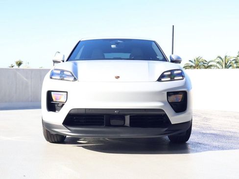 New 2026 Porsche Macan Electric image 6