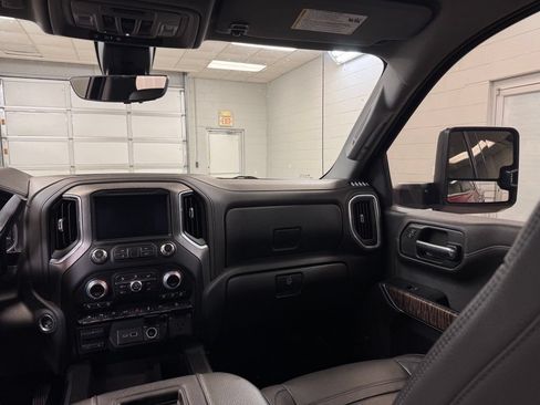 Used 2021 GMC Sierra 1500 Denali AWD/4WD image 26