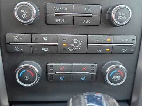 Used 2012 Lincoln MKZ FWD image 17