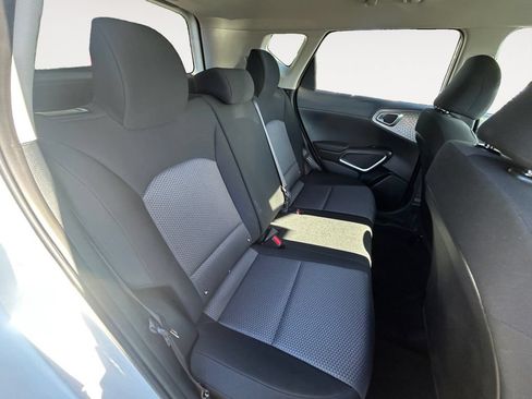 Used 2025 Kia Soul LX FWD image 11