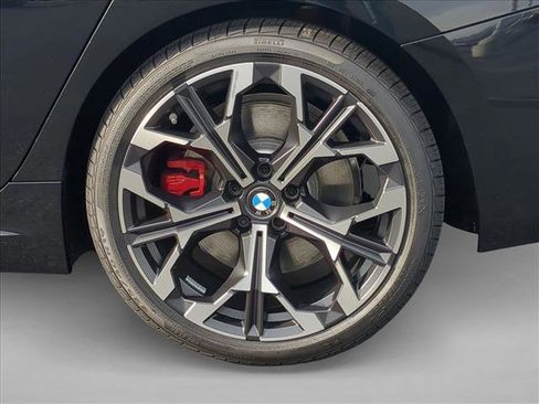 New 2026 BMW 330i Sedan w/ M Sport Package image 10