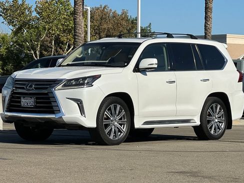 Used 2017 Lexus LX 570 4WD image 10