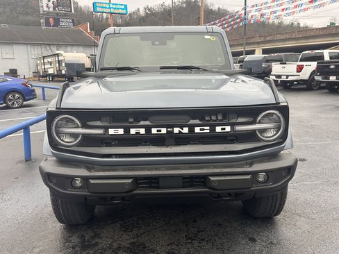 New 2025 Ford Bronco Outer Banks image 2