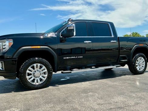 Used 2022 GMC Sierra 2500 Denali w/ Denali Ultimate Package AWD/4WD image 7