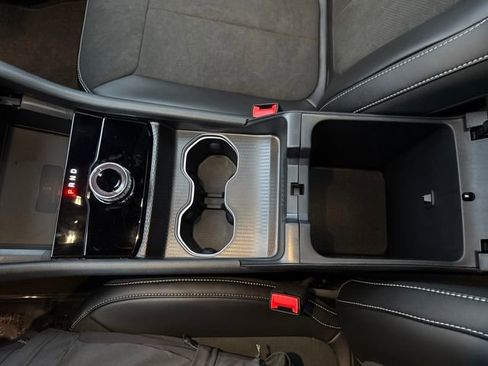 New 2025 Jeep Grand Cherokee Altitude image 25