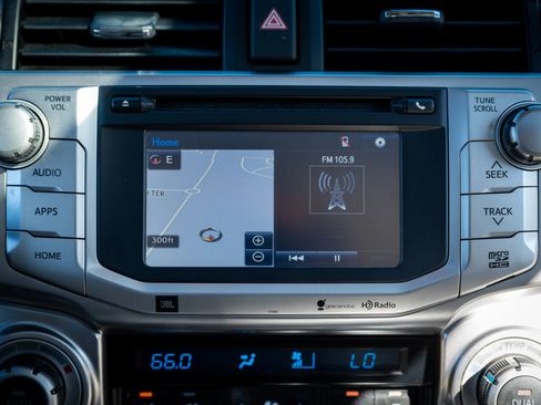 Used 2014 Toyota 4Runner Limited image 22