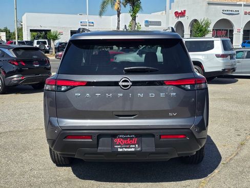 Used 2024 Nissan Pathfinder SV FWD image 7