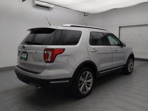 Used 2018 Ford Explorer Limited image 9