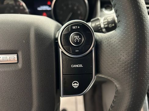 Used 2014 Land Rover Range Rover Sport HSE image 10