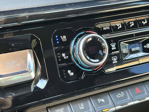 Used 2025 GMC Sierra 2500 AT4 w/ AT4 Premium Plus Package image 22