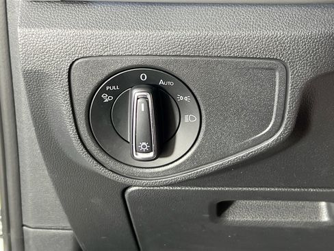 Used 2023 Volkswagen Atlas Cross Sport SEL R-Line image 10