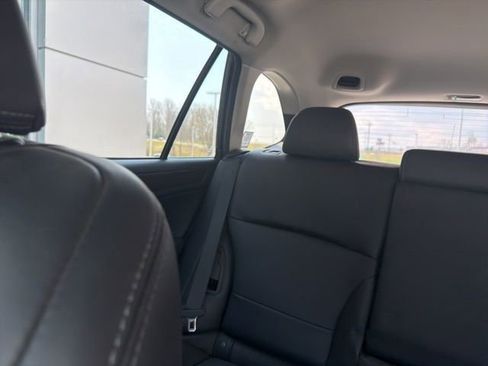 Used 2015 Subaru Outback 3.6R Limited image 9