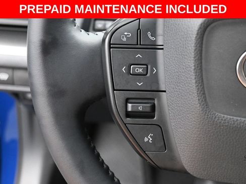Certified 2025 Toyota Prius LE FWD image 15